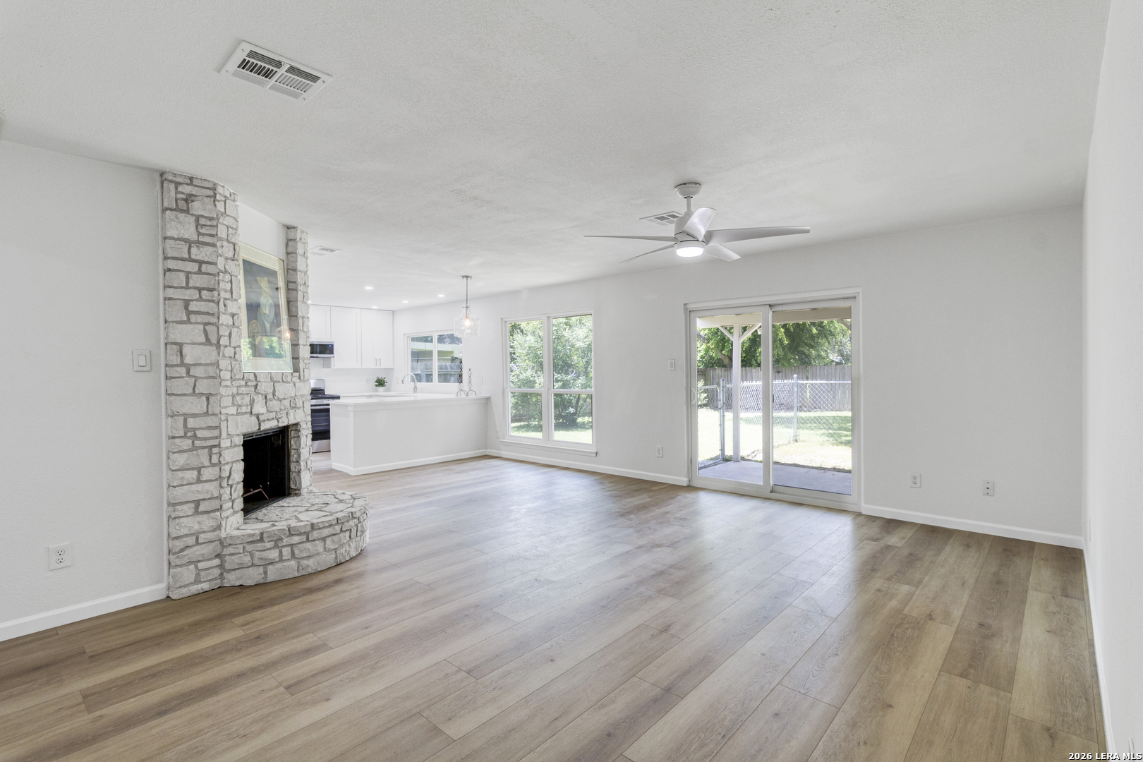 8214 Meadow Forest Street San Antonio TX 78251