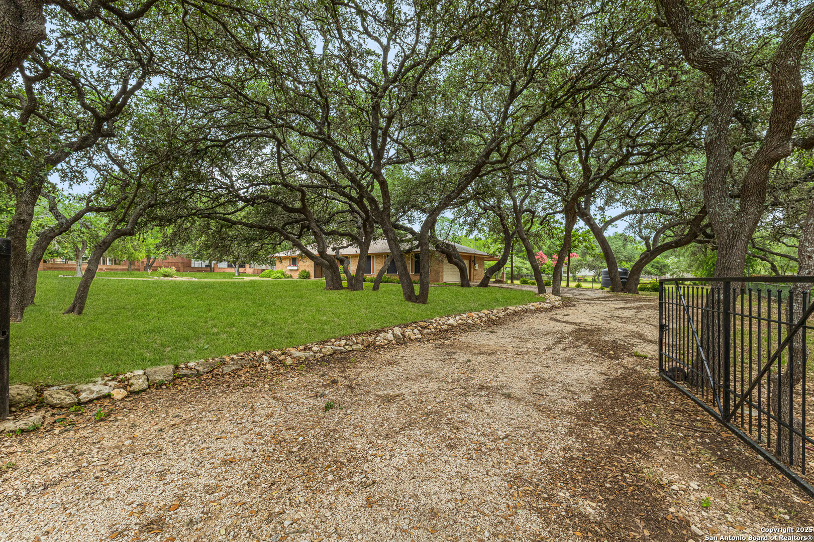 6674 Pembroke Road San Antonio TX 78240