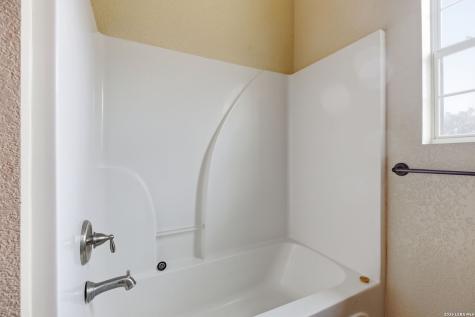 414 Harl Street Pleasanton TX 78064