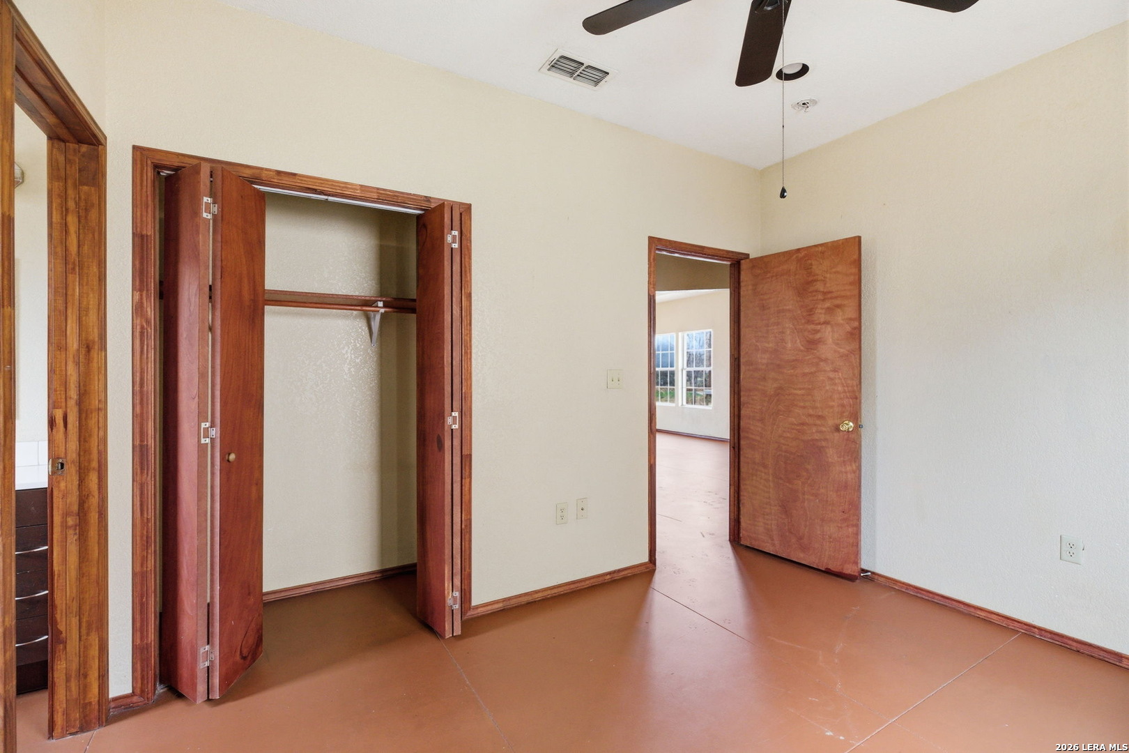 414 Harl Street Pleasanton TX 78064