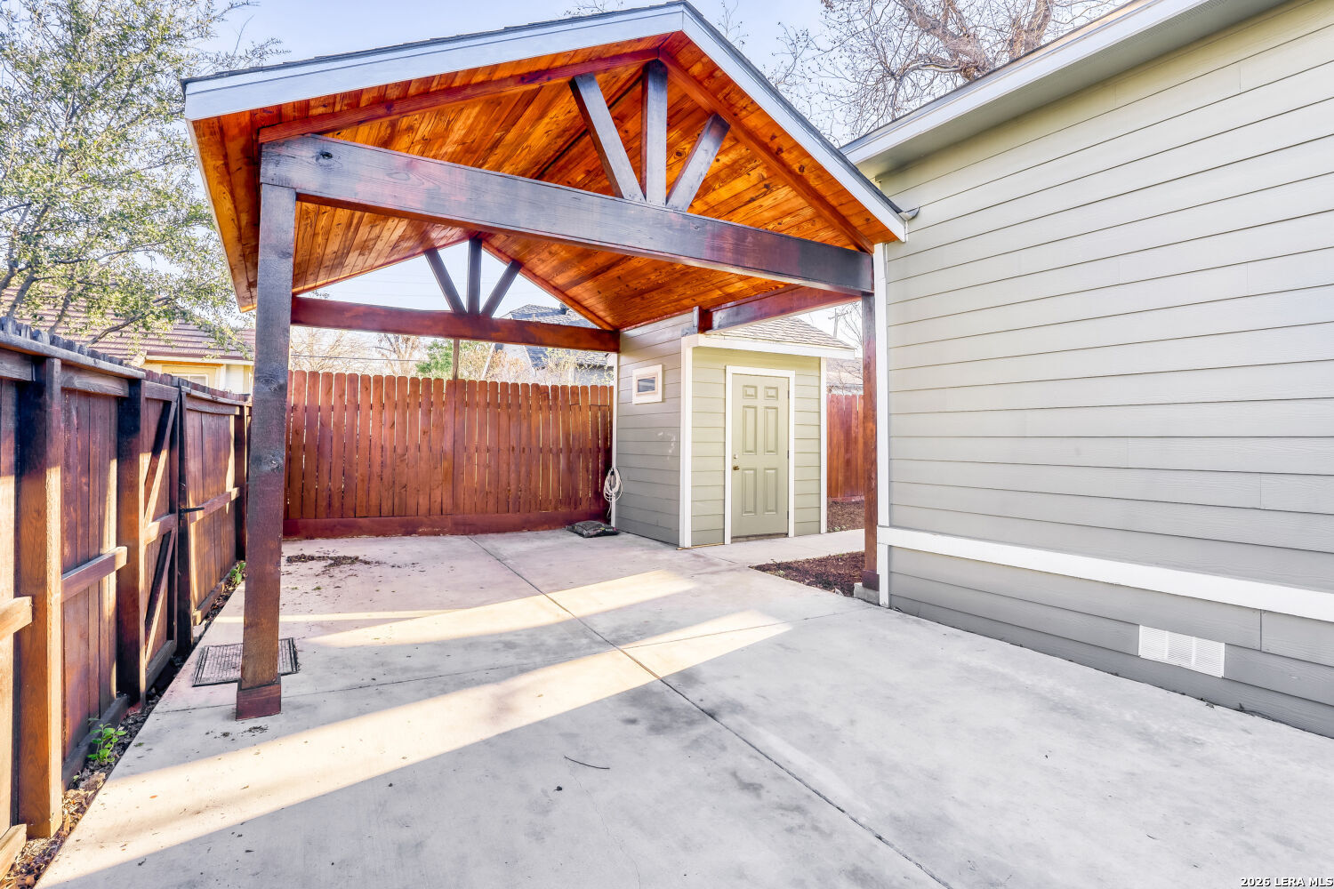 1114 W Myrtle San Antonio TX 78201