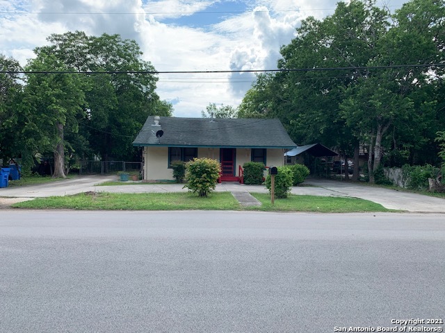 416 N Vaughan Avenue Seguin TX 78155