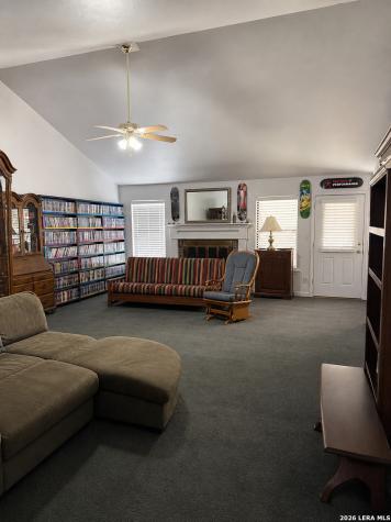 3091 County Road 357 La Vernia TX 78121