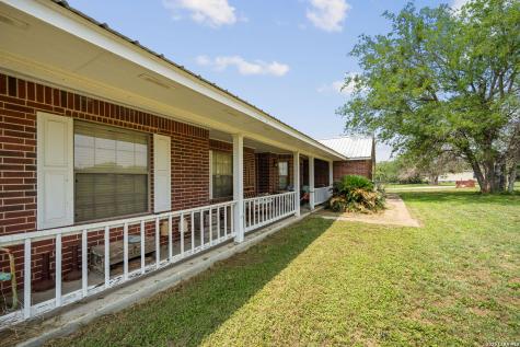 3091 County Road 357 La Vernia TX 78121
