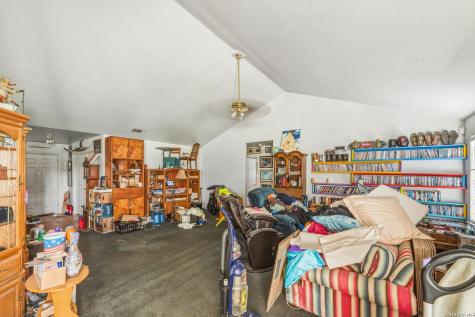 3091 County Road 357 La Vernia TX 78121