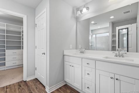 21018 Chestnut Cove San Antonio TX 78266