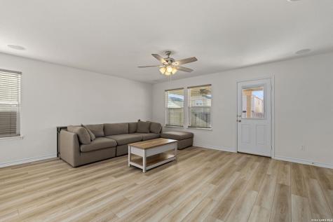 14802 House Wren San Antonio TX 78253