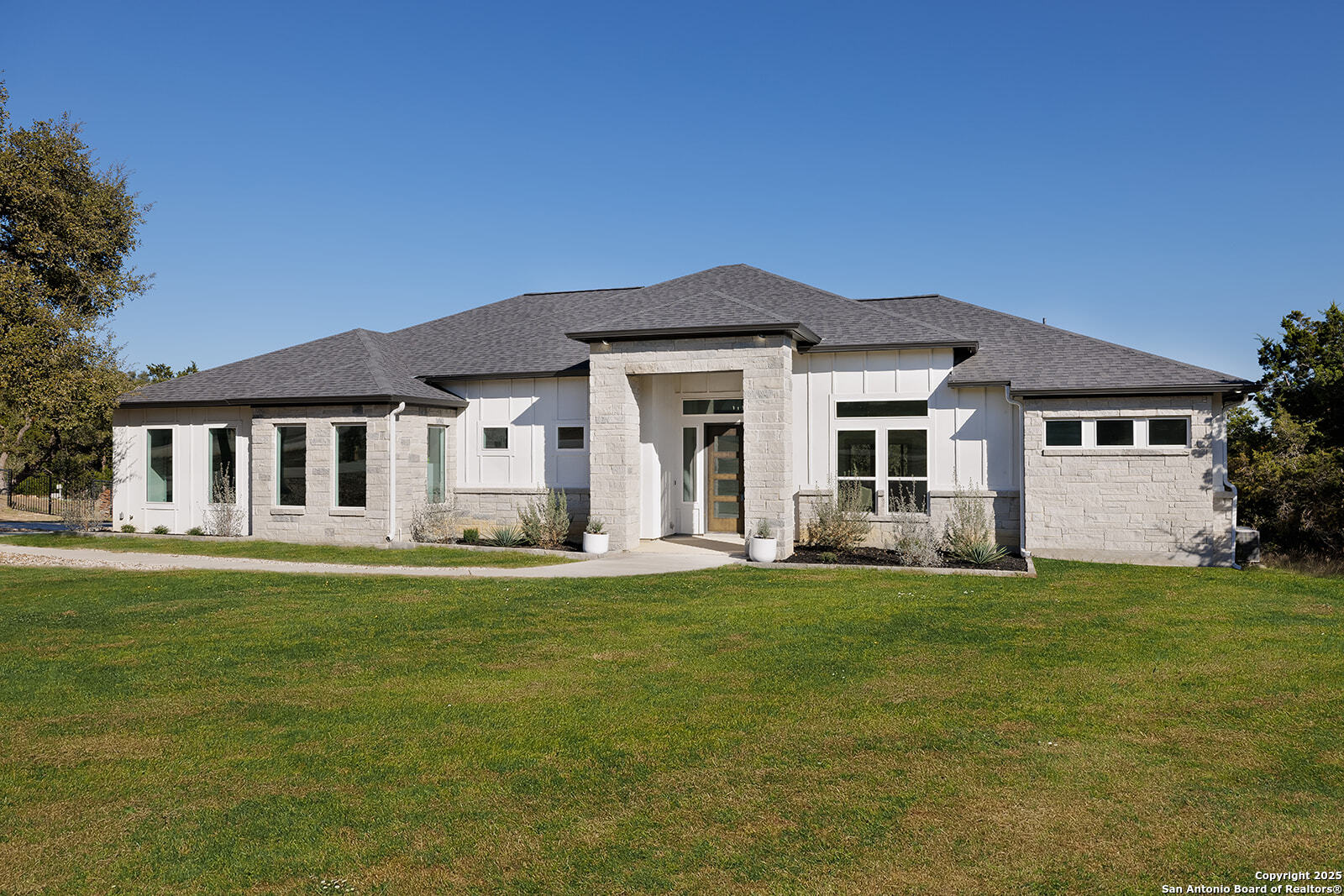 1390 Merlot New Braunfels TX 78132