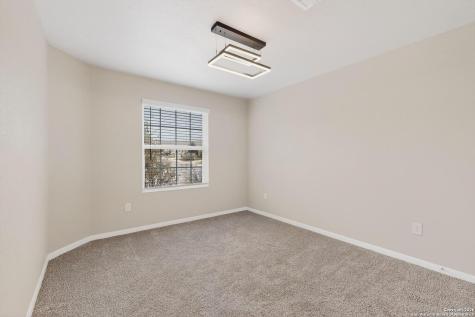 6806 Bale Ridge San Antonio TX 78252