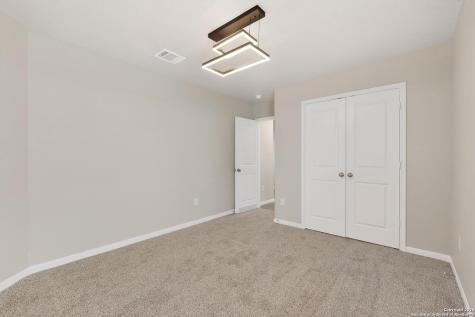6806 Bale Ridge San Antonio TX 78252