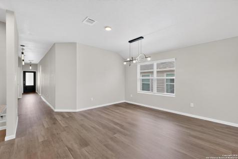 6806 Bale Ridge San Antonio TX 78252