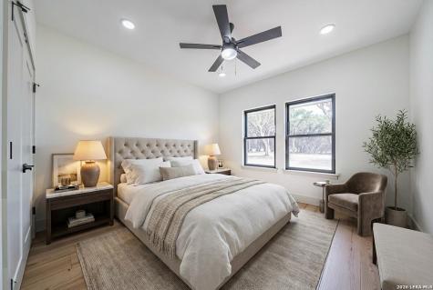 1271 View Ridge Pipe Creek TX 78063