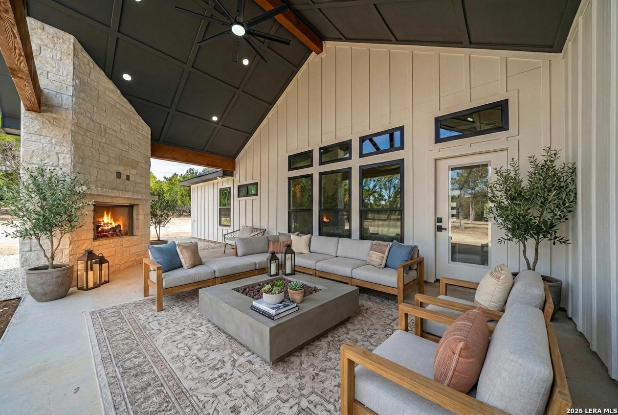 1271 View Ridge Pipe Creek TX 78063
