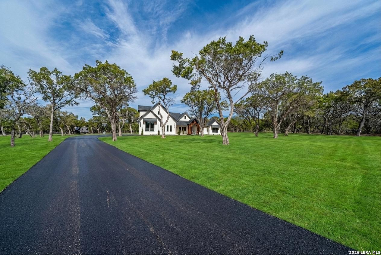 1271 View Ridge Pipe Creek TX 78063