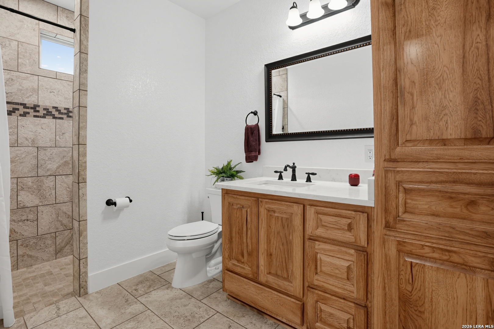 105 Oak View Drive La Vernia TX 78121