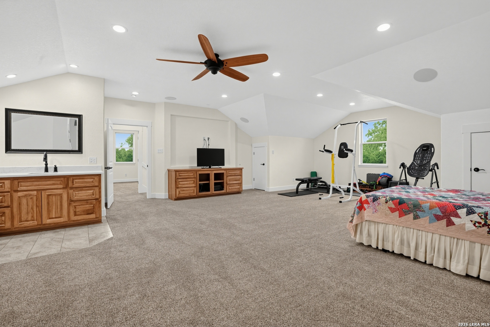 105 Oak View Drive La Vernia TX 78121