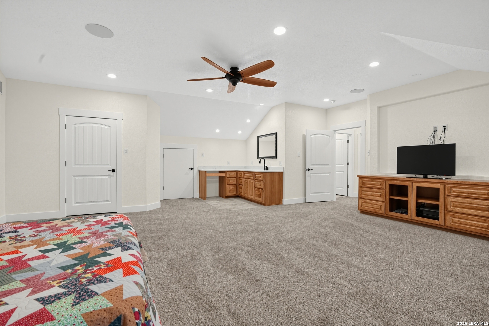 105 Oak View Drive La Vernia TX 78121
