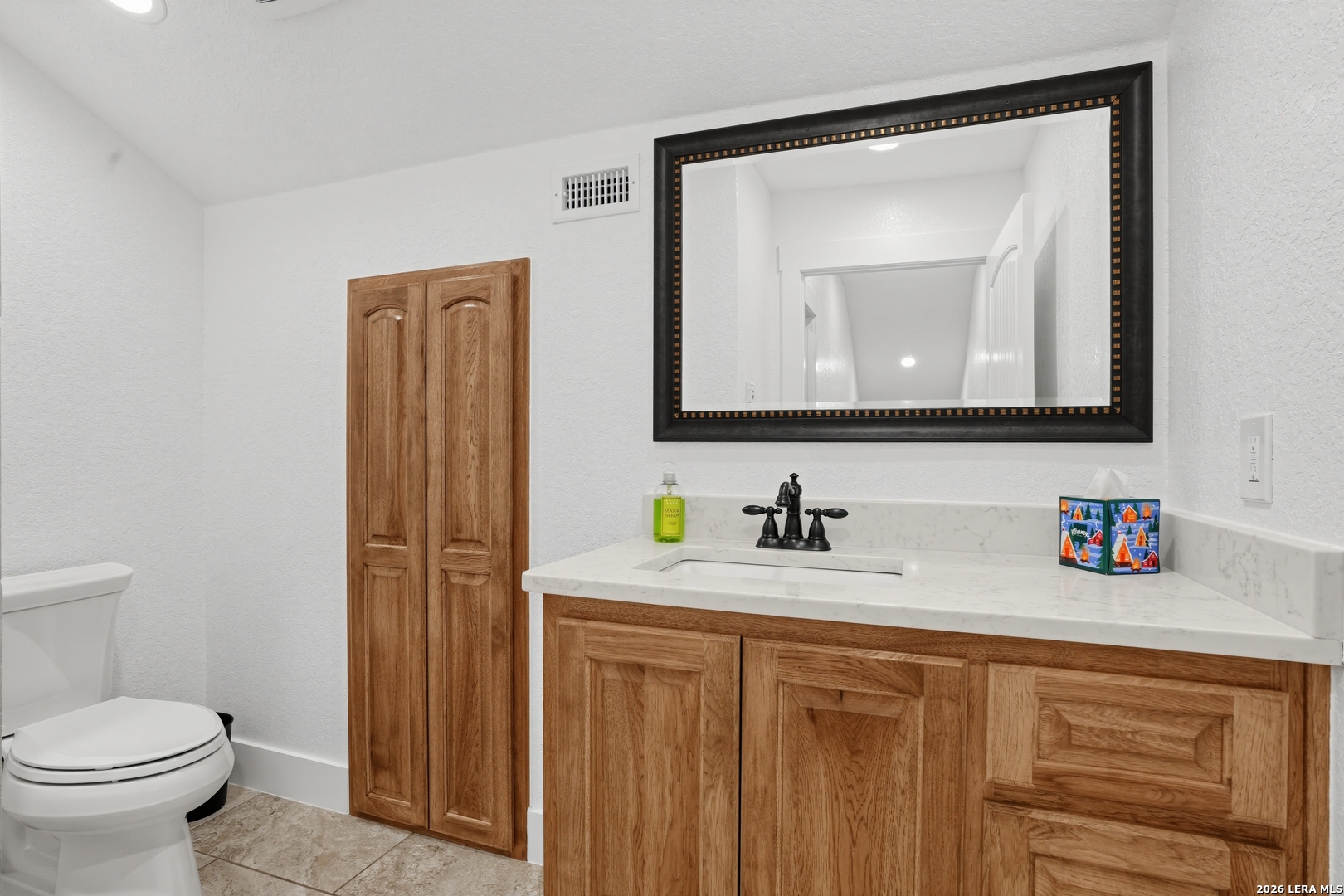 105 Oak View Drive La Vernia TX 78121