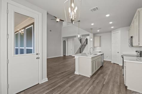 165 Mallorys Way Castroville TX 78009