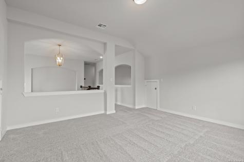 165 Mallorys Way Castroville TX 78009