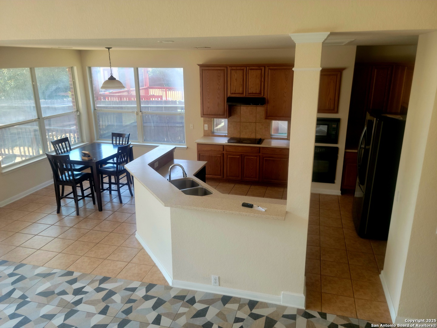 718 Desert Bluff San Antonio TX 78258