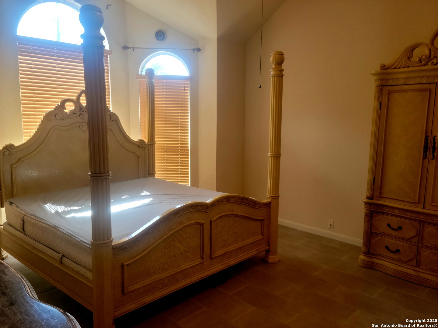 718 Desert Bluff San Antonio TX 78258