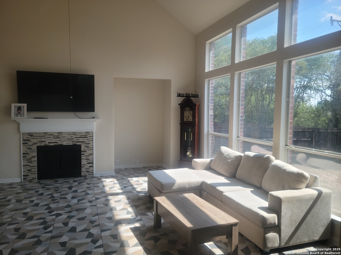 718 Desert Bluff San Antonio TX 78258