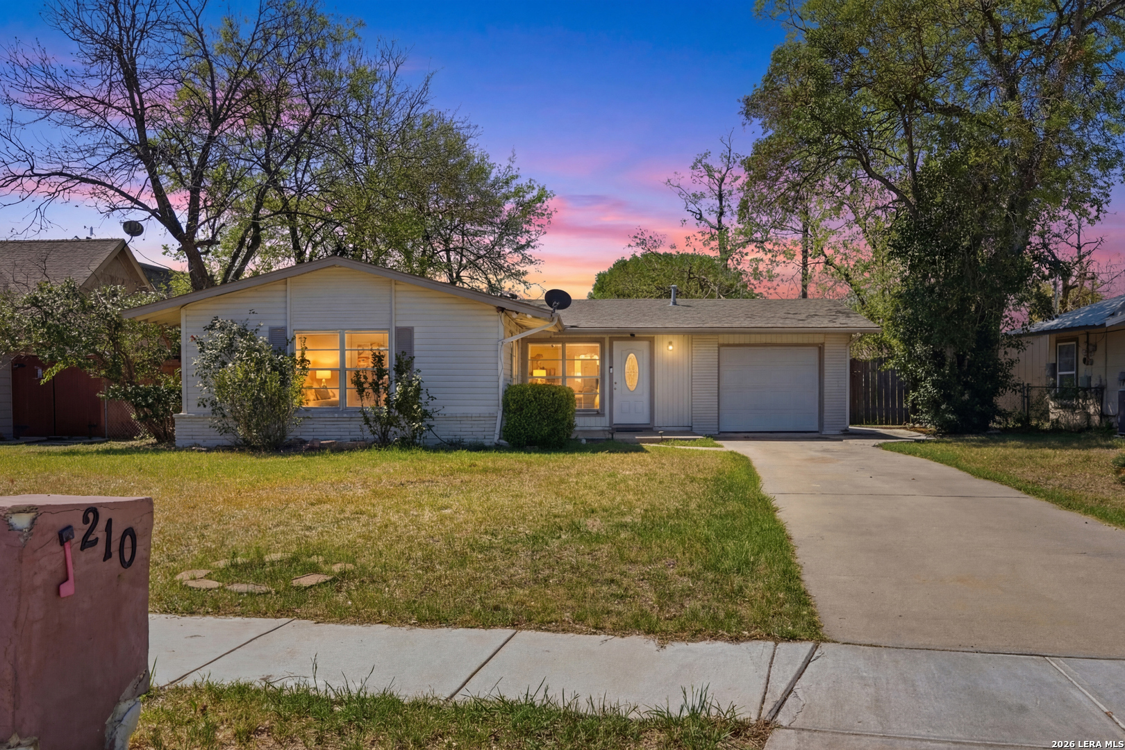 210 N Guilford Drive San Antonio TX 78217