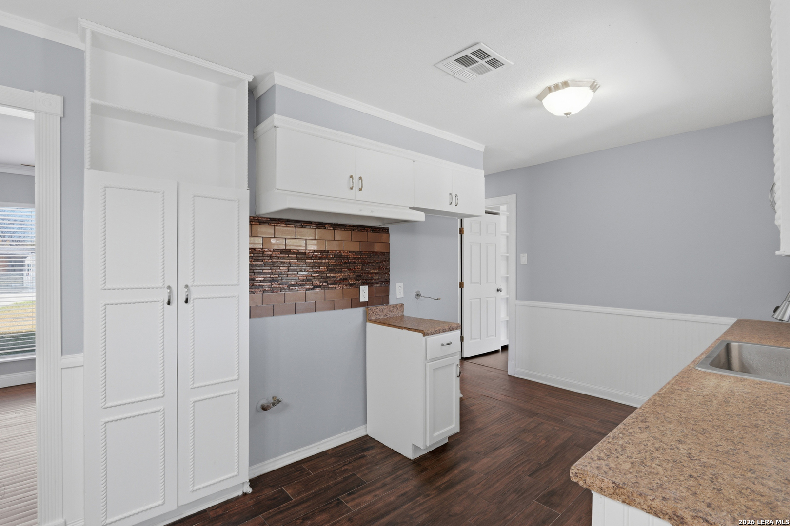 210 N Guilford Drive San Antonio TX 78217