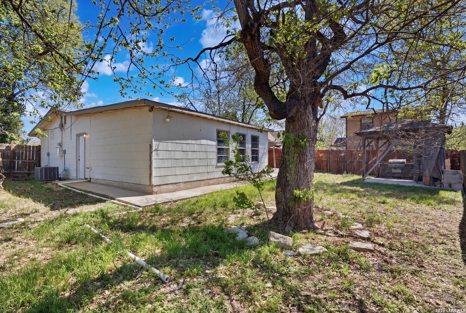 210 N Guilford Drive San Antonio TX 78217