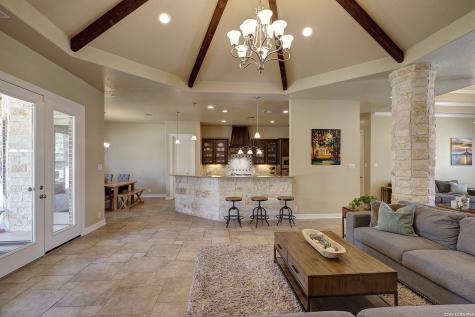 2629 Camel New Braunfels TX 78132