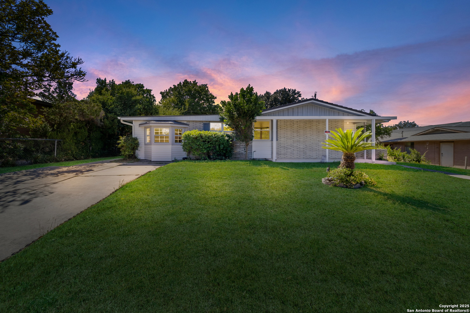 4342 Eisenhauer San Antonio TX 78218