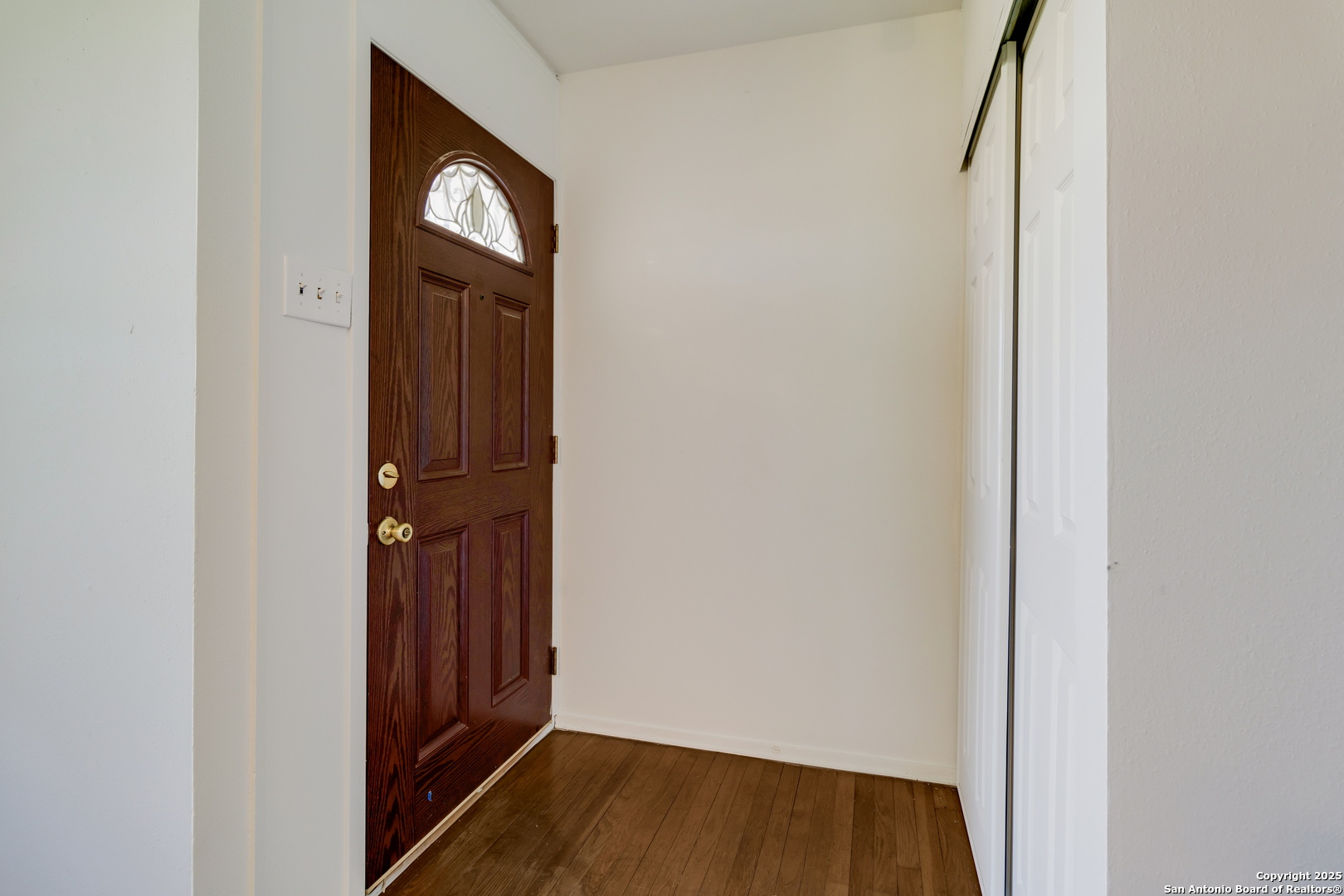 4342 Eisenhauer San Antonio TX 78218