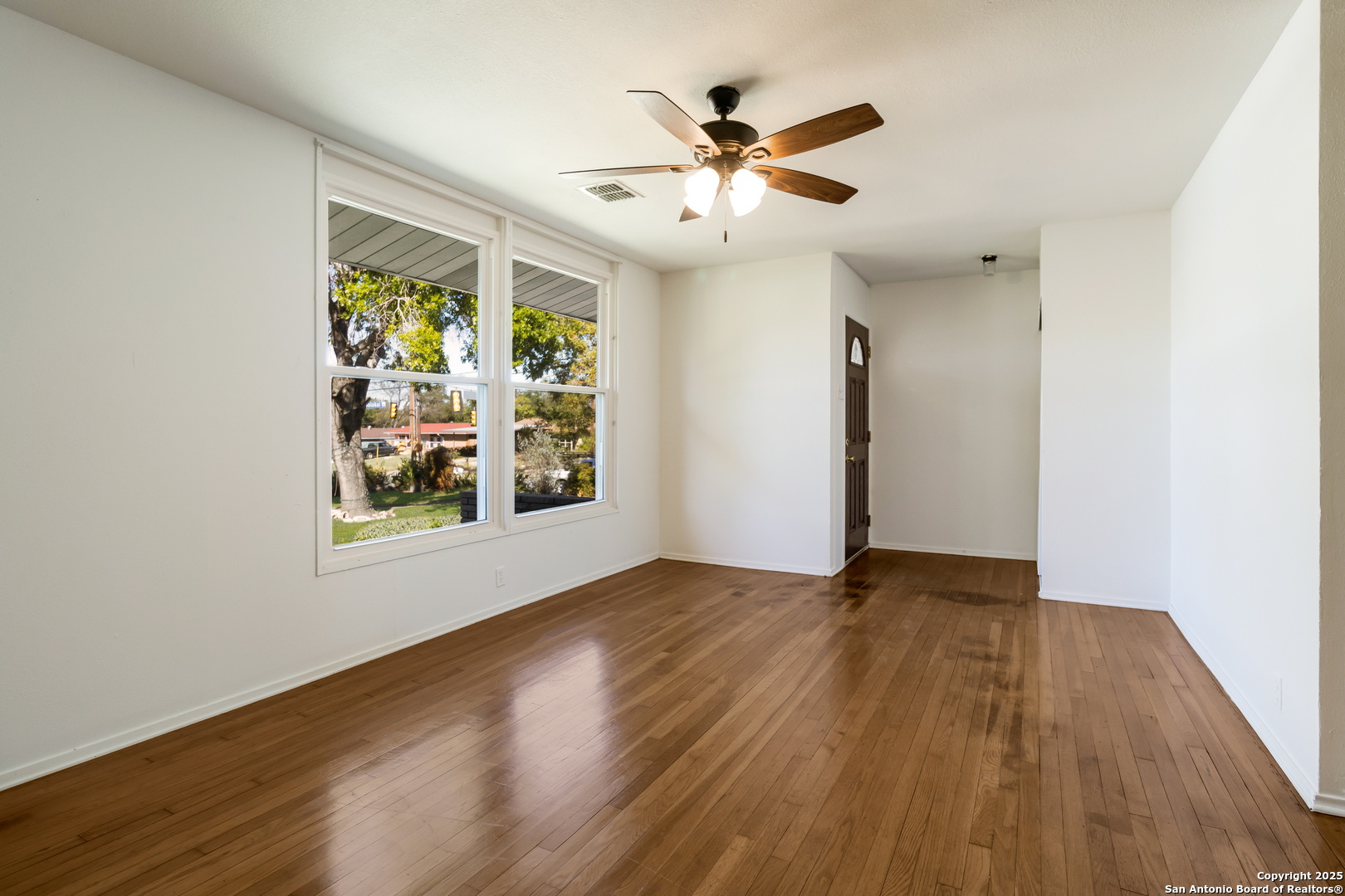 4342 Eisenhauer San Antonio TX 78218