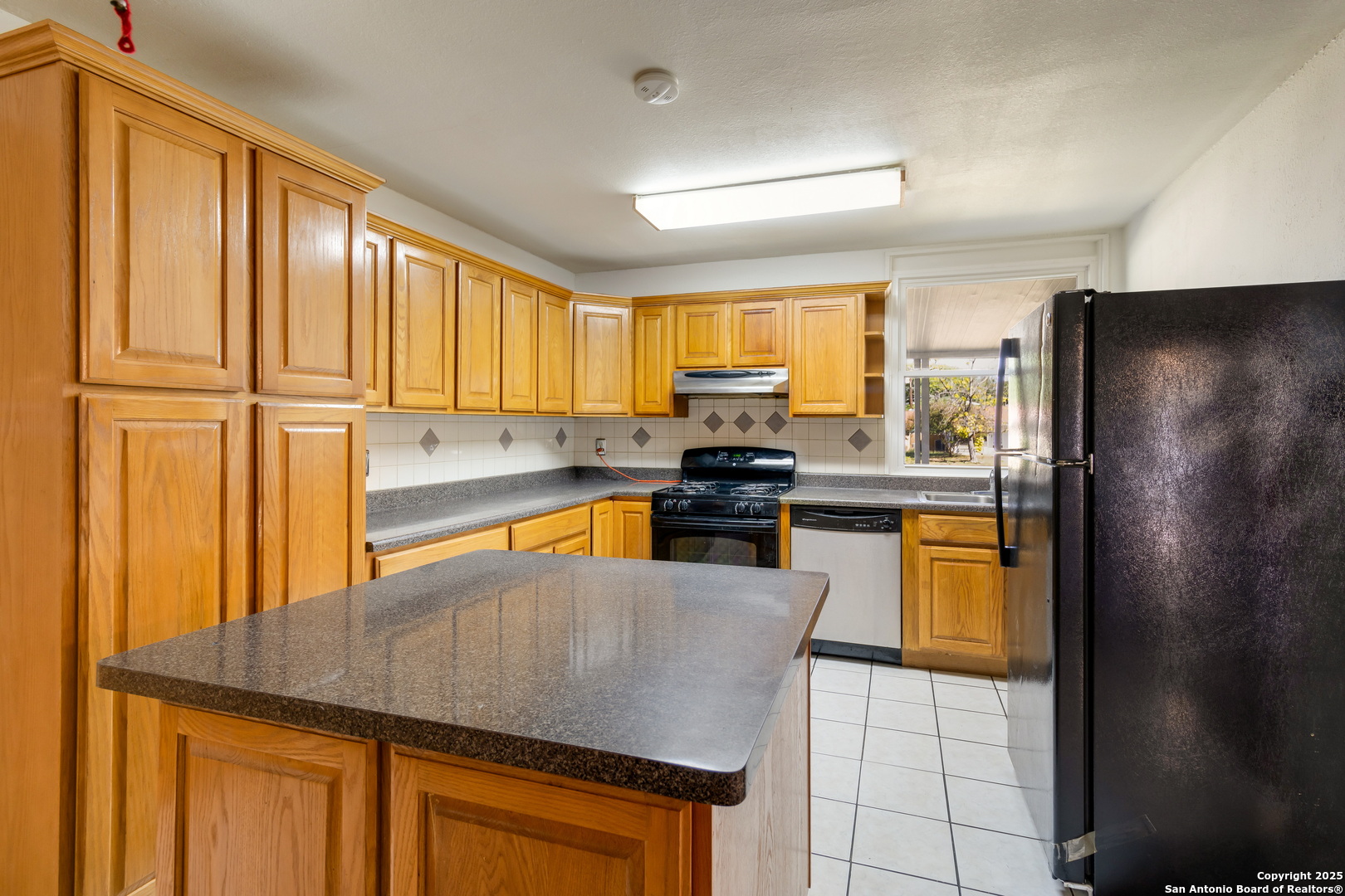4342 Eisenhauer San Antonio TX 78218