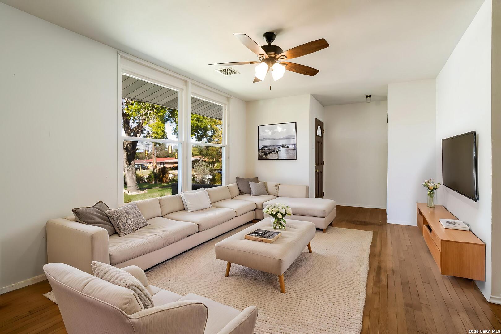 4342 Eisenhauer San Antonio TX 78218