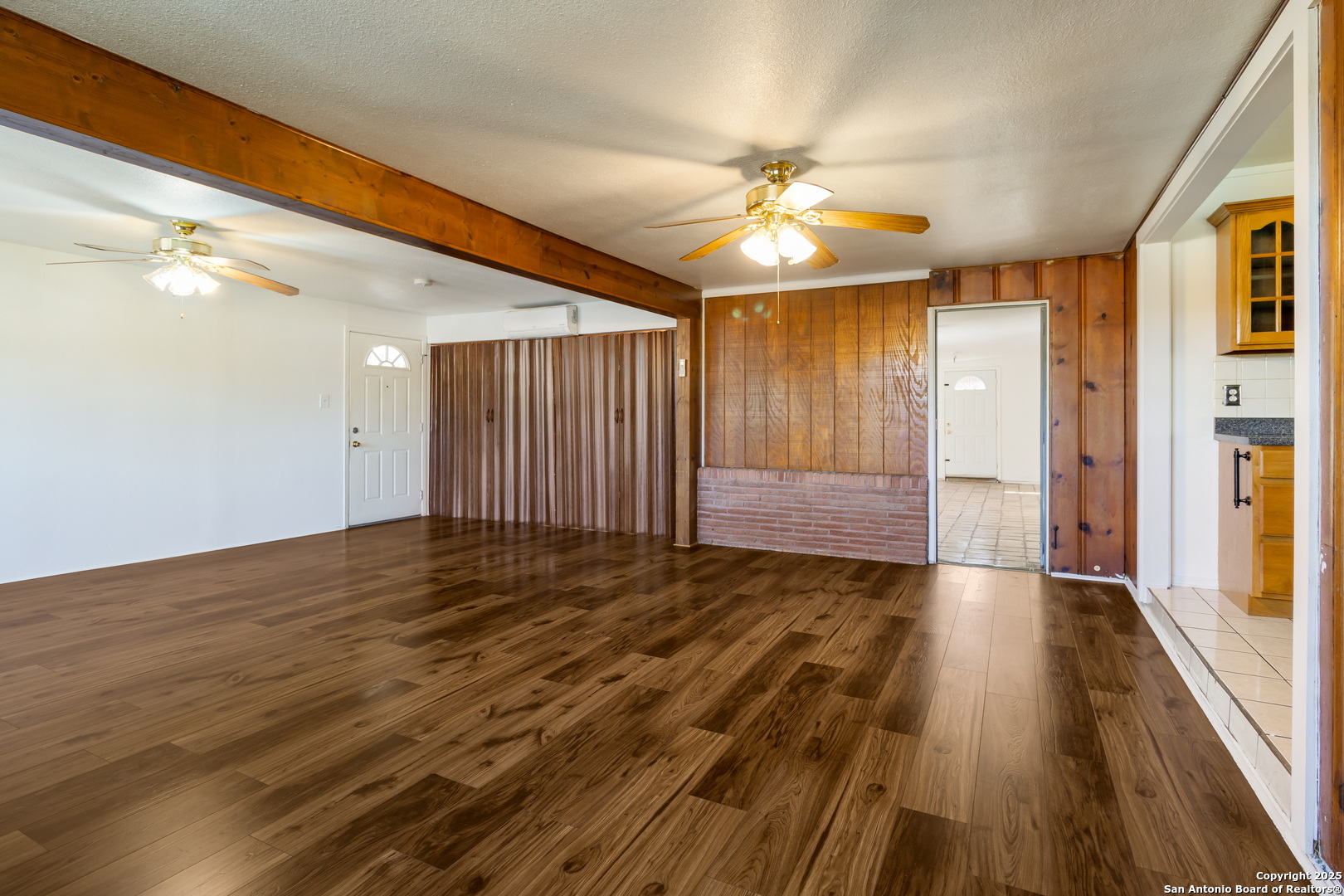 4342 Eisenhauer San Antonio TX 78218