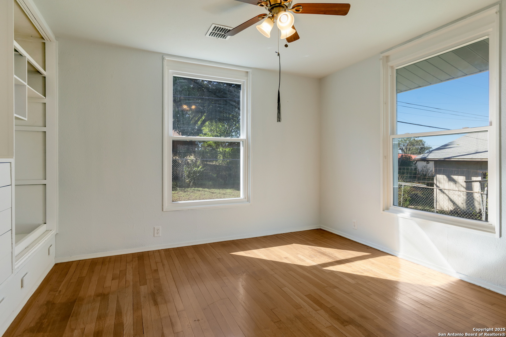 4342 Eisenhauer San Antonio TX 78218