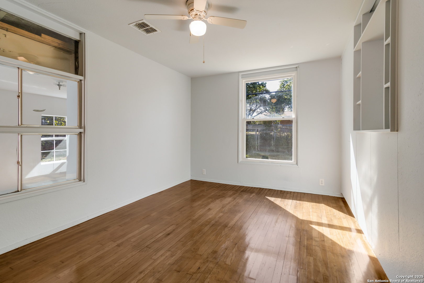4342 Eisenhauer San Antonio TX 78218
