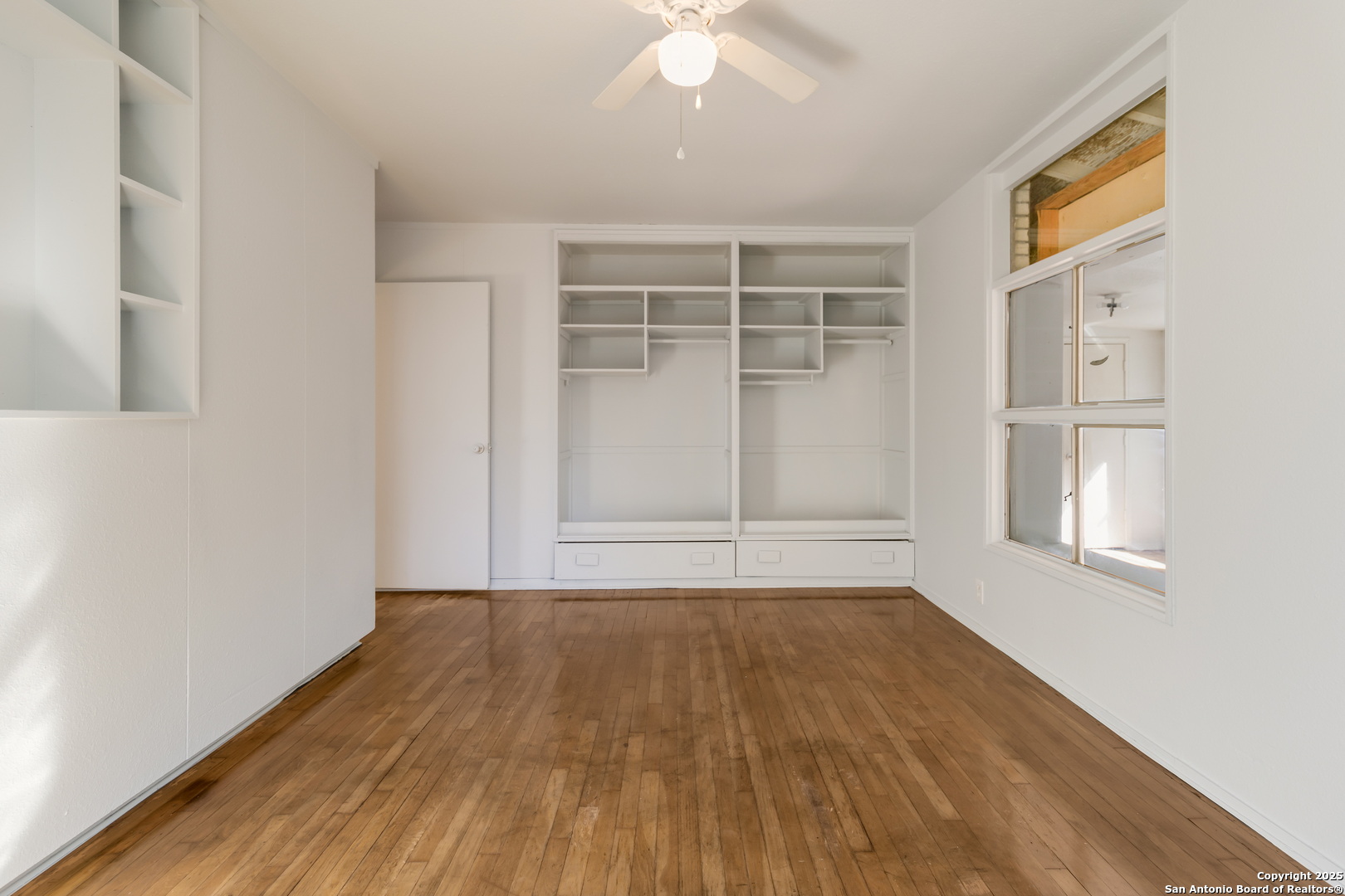 4342 Eisenhauer San Antonio TX 78218
