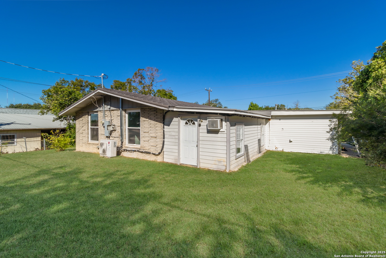 4342 Eisenhauer San Antonio TX 78218