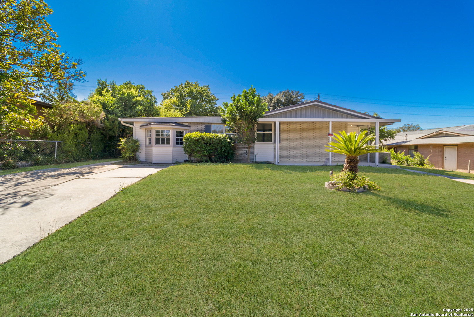 4342 Eisenhauer San Antonio TX 78218