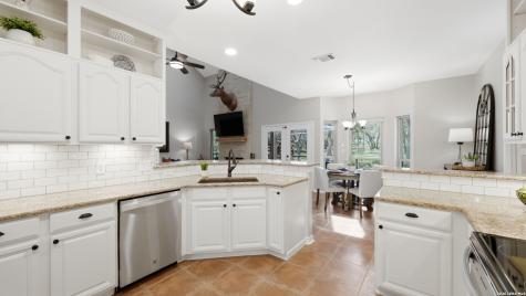 405 Pinnacle Parkway New Braunfels TX 78132