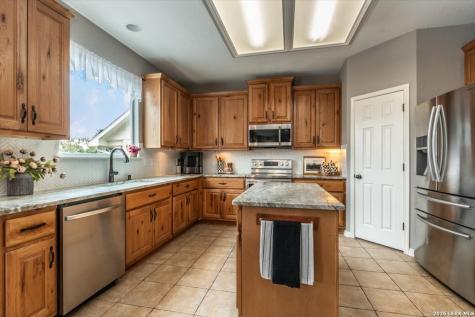 2312 Thomas Wolfe Schertz TX 78154
