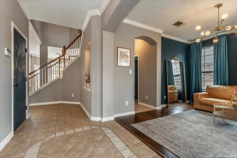 2312 Thomas Wolfe Schertz TX 78154