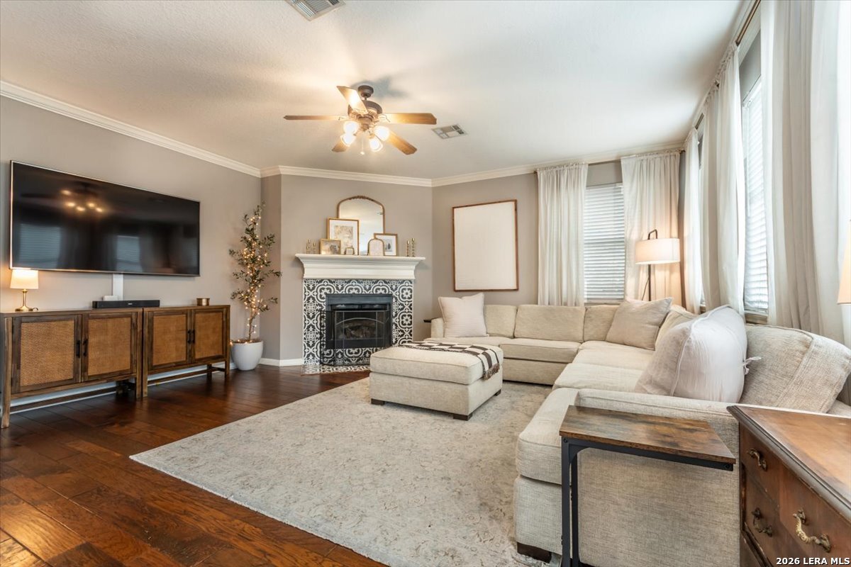 2312 Thomas Wolfe Schertz TX 78154