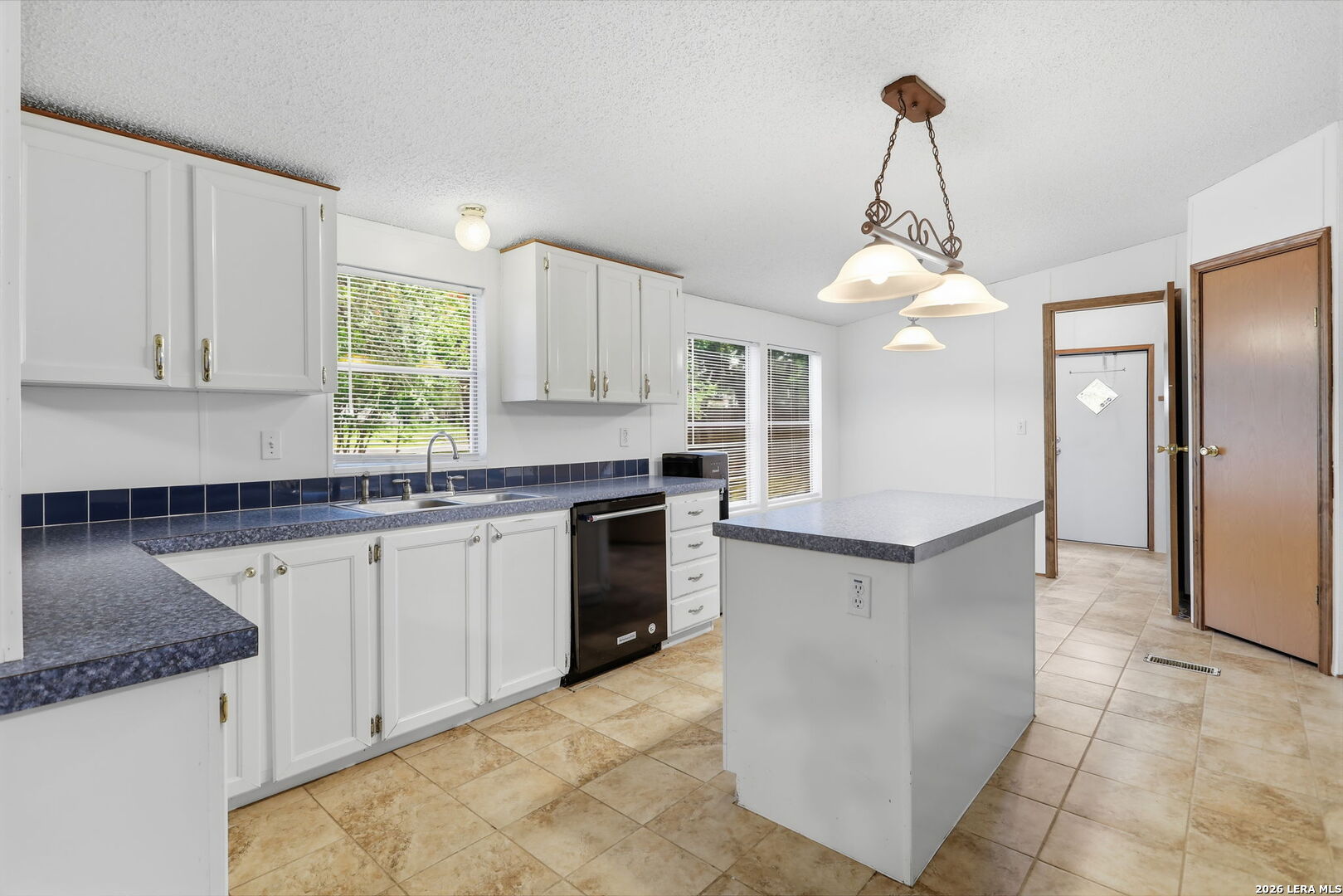 4006 County Road 382 San Antonio TX 78253