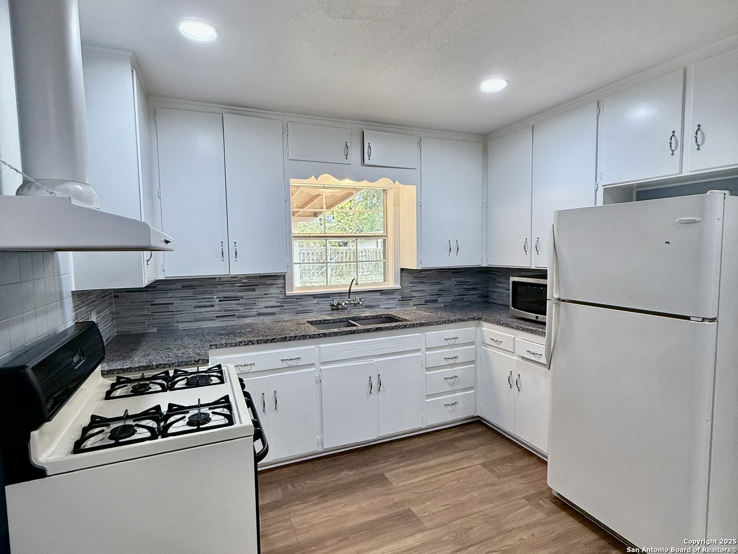211 Chelsea San Antonio TX 78213