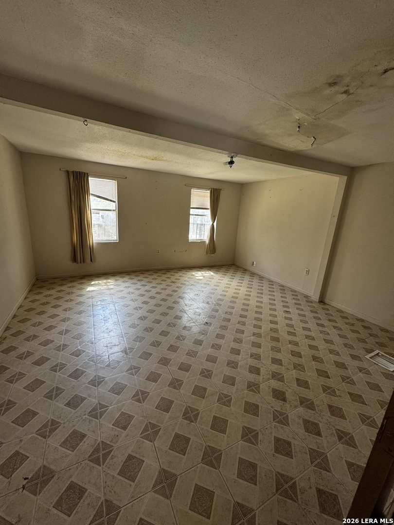 25110 Ada Mae San Antonio TX 78257