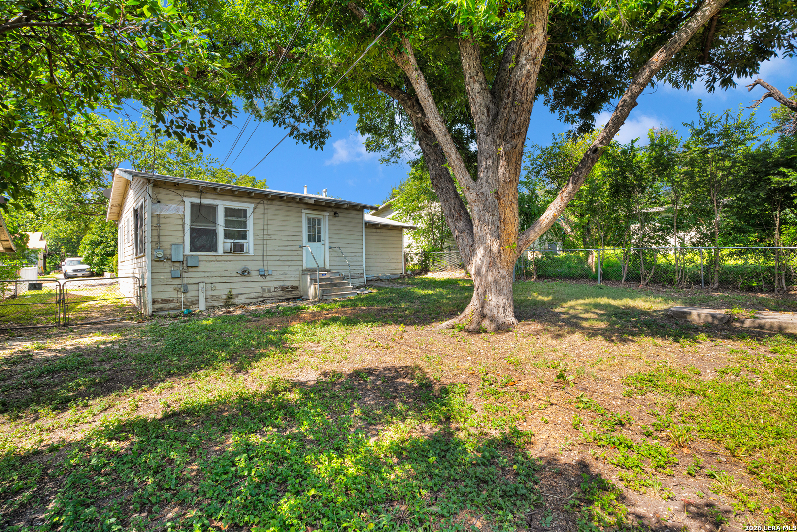 1611 Lee Hall San Antonio TX 78201